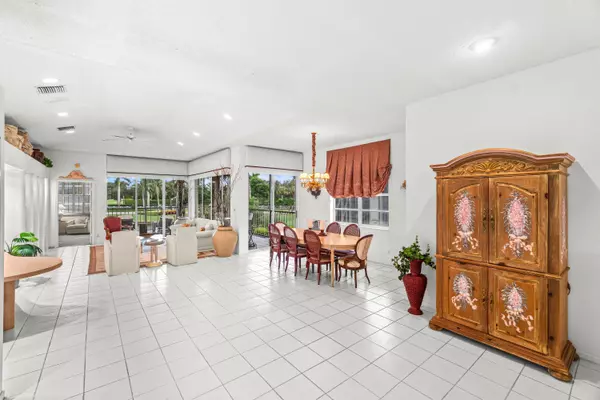 Boca Raton, FL 33496,5184 Lake Catalina DR D