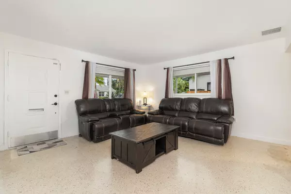 Lake Worth Beach, FL 33460,1720 N L ST