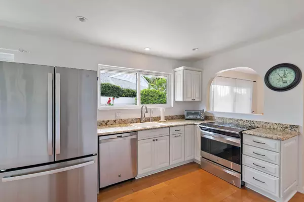 Palm Beach Gardens, FL 33418,6642 S Pine CT