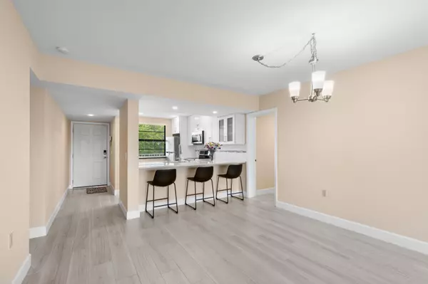 Boca Raton, FL 33433,6025 Balboa CIR 406