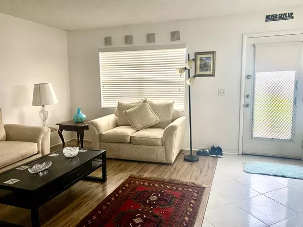 Delray Beach, FL 33484,441 Burgundy J