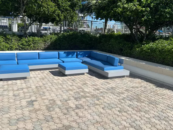 West Palm Beach, FL 33401,300 S Australian AVE 1219