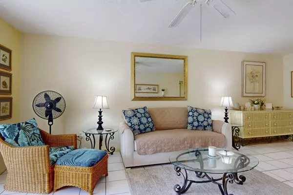 Stuart, FL 34994,1993 SW Palm City RD F
