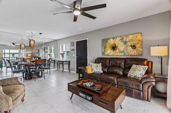 Port Saint Lucie, FL 34953,175 SE Village DR 175