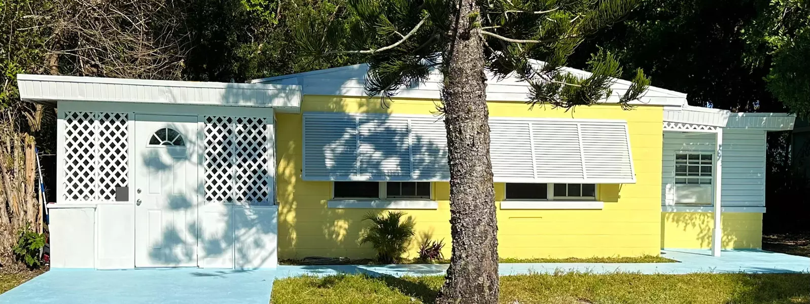 320 SW 7th RD, Vero Beach, FL 32962