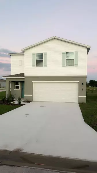 1744 High Ridge DR, Sebring, FL 33870