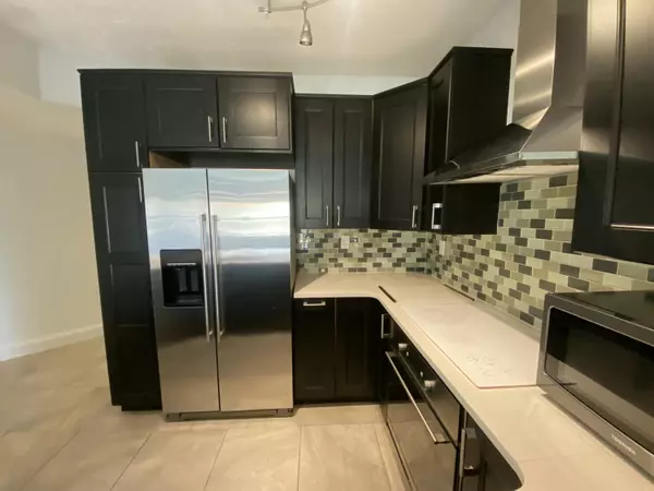 Juno Beach, FL 33408,400 Uno Lago DR 403