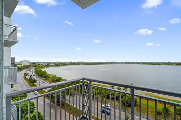 West Palm Beach, FL 33401,300 S Australian AVE 811