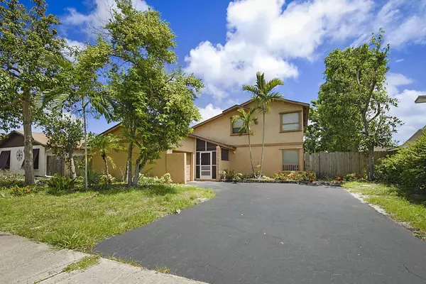 3896 NW 2nd CT, Deerfield Beach, FL 33442