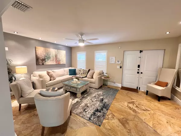Delray Beach, FL 33444,902 S Swinton AVE