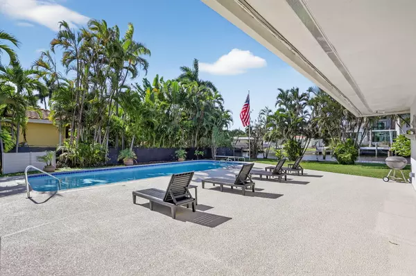 Fort Lauderdale, FL 33305,2541 Middle River DR