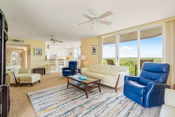 Hutchinson Island, FL 34949,5049 N Highway A1a 505