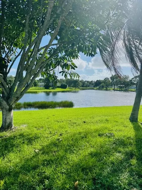 Port Saint Lucie, FL 34952,19 W Caribbean