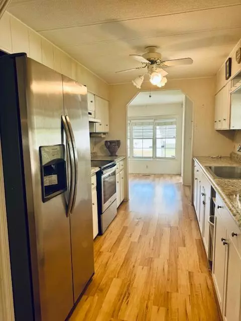 Port Saint Lucie, FL 34952,19 W Caribbean