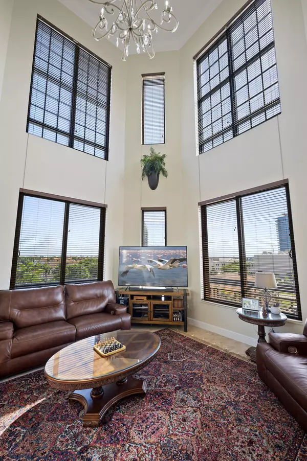 West Palm Beach, FL 33401,801 S Olive AVE 416