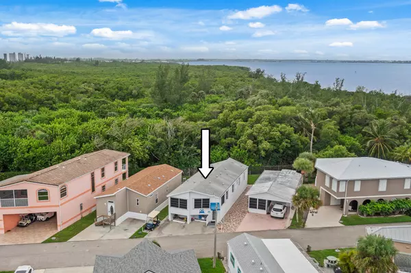 Jensen Beach, FL 34957,2013 Nettles BLVD