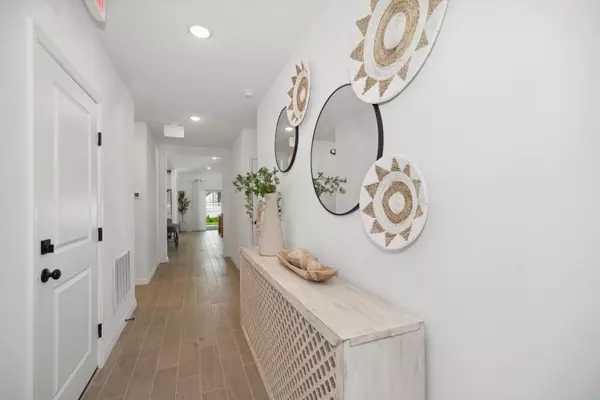 Palm Bay, FL 32909,1665 SE Wyoming DR 100