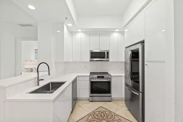 West Palm Beach, FL 33401,701 S Olive AVE 1014