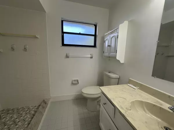Port Saint Lucie, FL 34983,1686 SE Trumpet LN