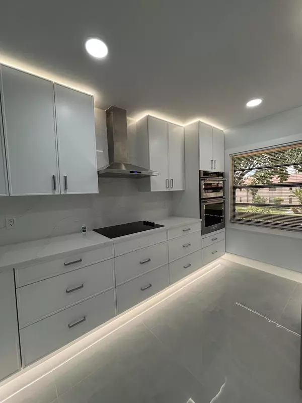 Boca Raton, FL 33428,9266 Vista Del Lago 25h