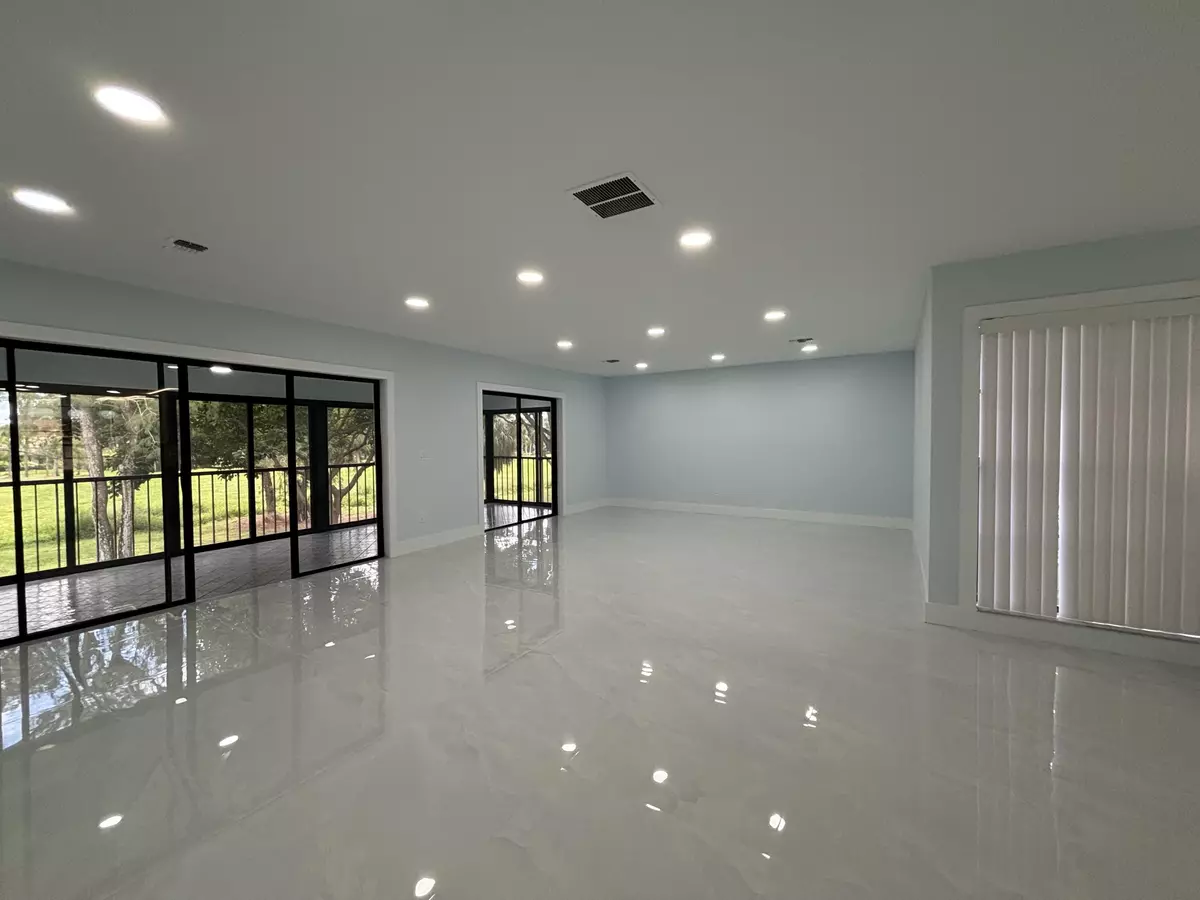 Boca Raton, FL 33428,9266 Vista Del Lago 25h