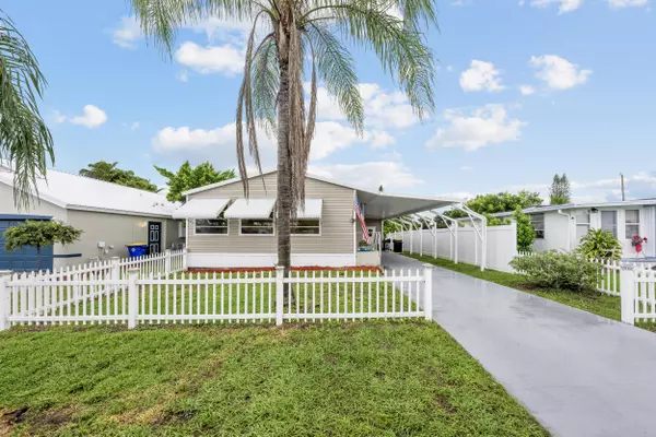 Hobe Sound, FL 33455,8199 SE Eagle AVE