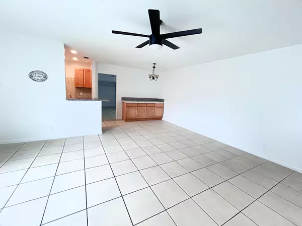 22 Crossings CIR D, Boynton Beach, FL 33435