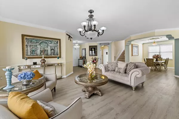Royal Palm Beach, FL 33411,2503 Glendale DR
