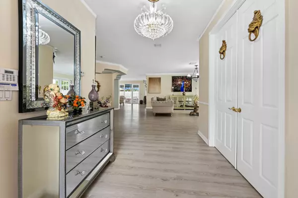 Royal Palm Beach, FL 33411,2503 Glendale DR
