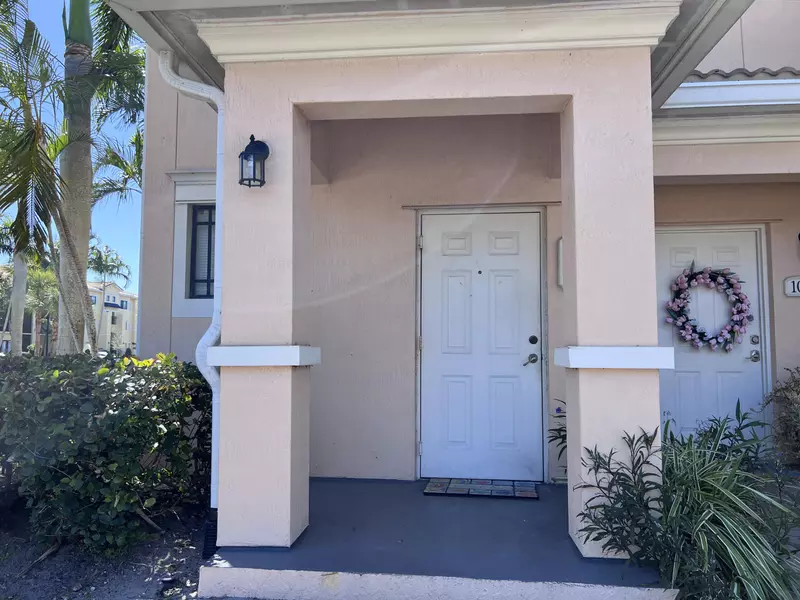 2808 Amalei DR 101, Palm Beach Gardens, FL 33410