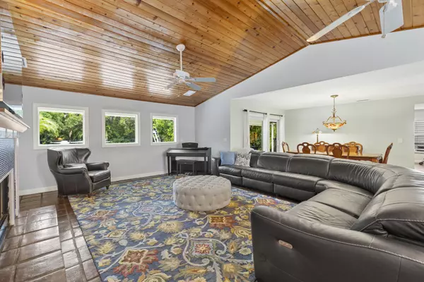 Jupiter, FL 33458,6595 Wood Lake RD