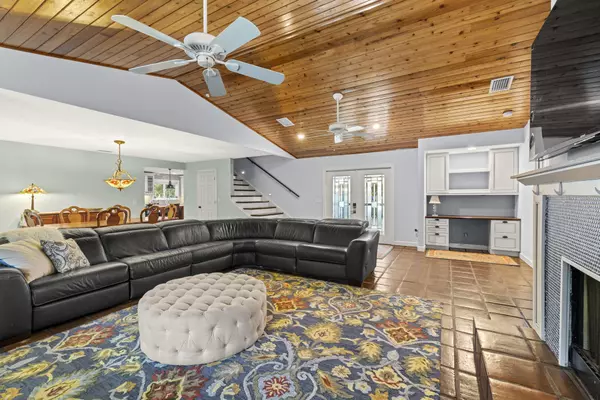 Jupiter, FL 33458,6595 Wood Lake RD