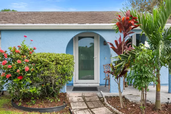 Port Saint Lucie, FL 34952,1842 SE Wexford CT