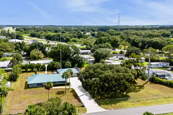 Okeechobee, FL 34972,588 NE 28th AVE