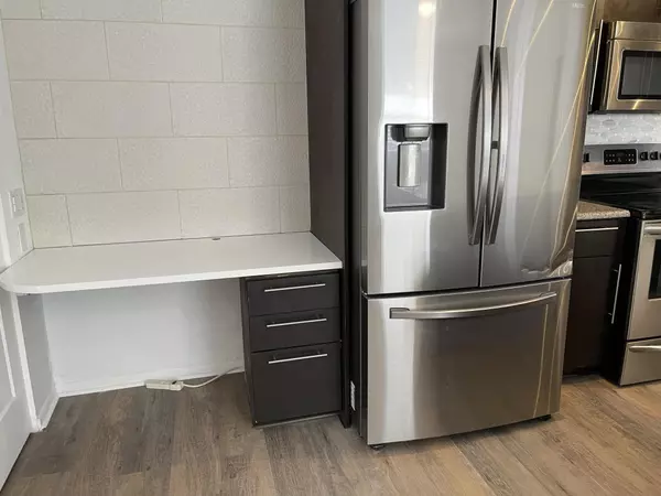 Boynton Beach, FL 33435,221 SE 1st AVE 101