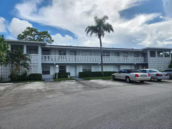 2920 SW 15th ST 202, Delray Beach, FL 33445