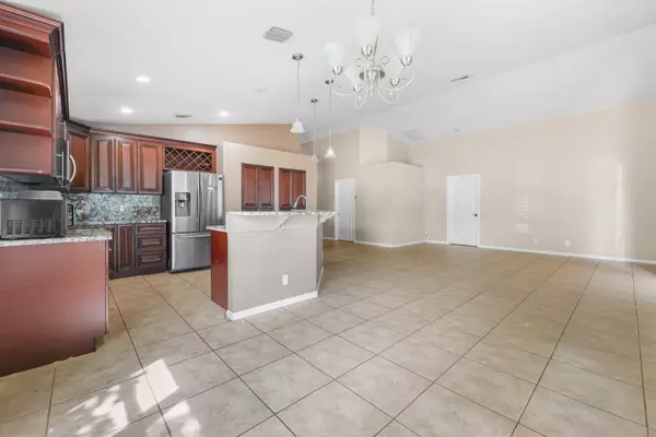 Greenacres, FL 33413,1516 Patrick WAY