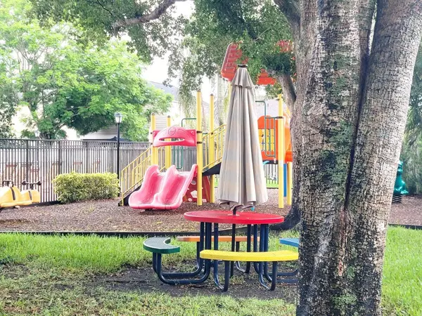 Sunrise, FL 33326,15702 E Waterside CIR 203