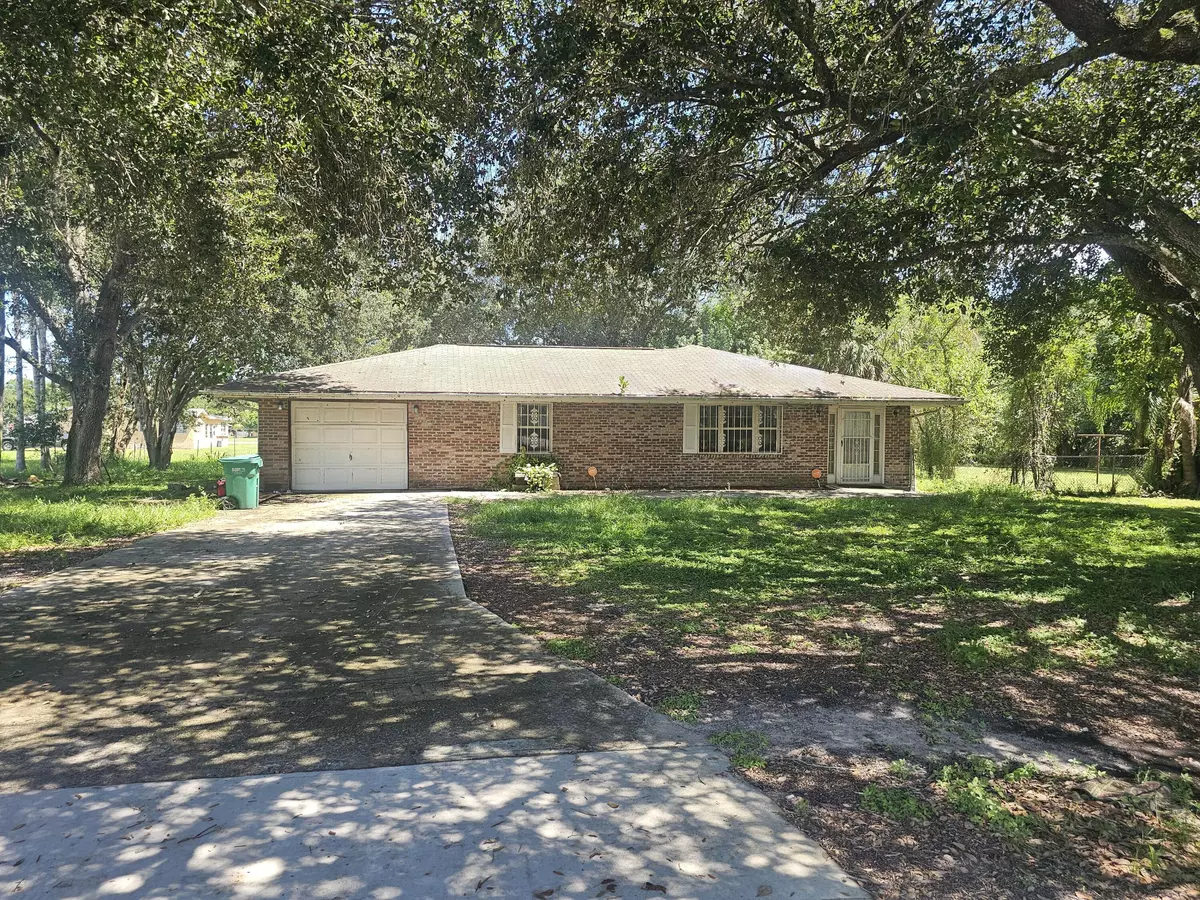 Fort Pierce, FL 34946,2312 N 42nd ST