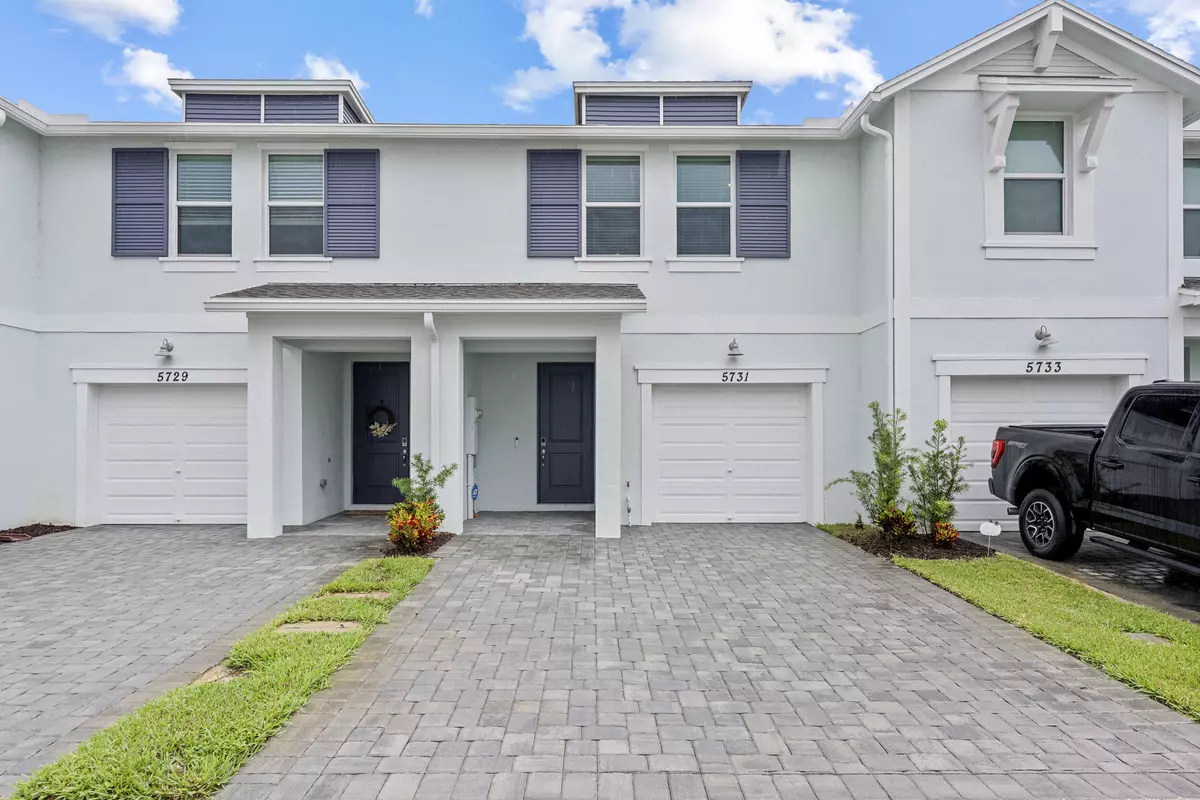 Stuart, FL 34997,5731 SE Edgewater CIR