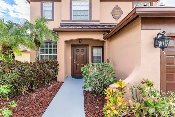 Lake Worth, FL 33463,6066 Savannah WAY