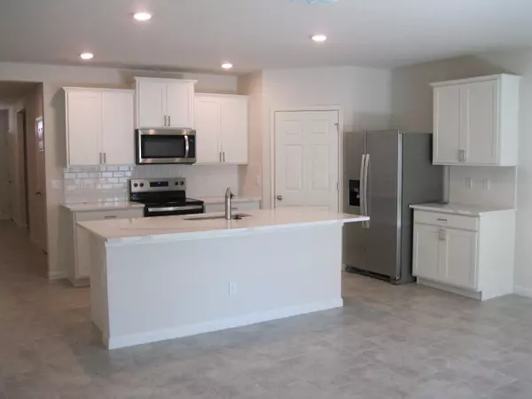 Fort Pierce, FL 34945,476 Seafoam CIR