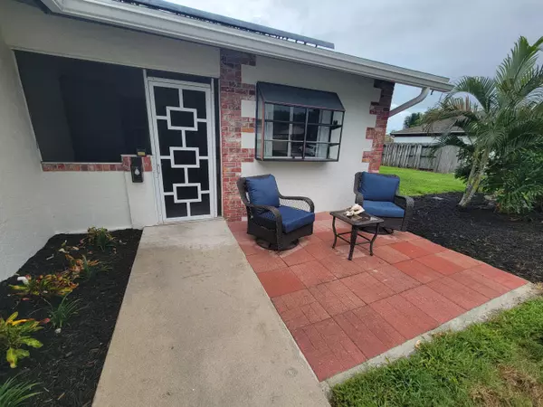 Jupiter, FL 33458,104 Arrowhead CIR