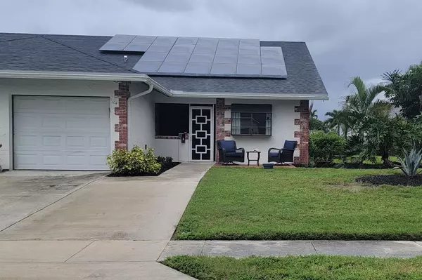 104 Arrowhead CIR, Jupiter, FL 33458