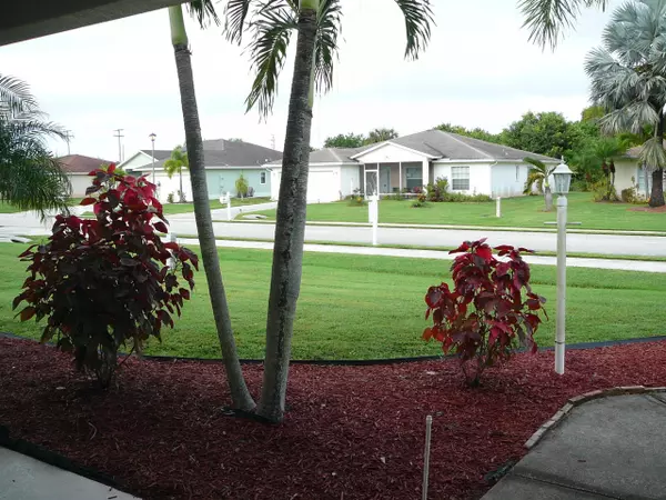 Port Saint Lucie, FL 34952,6512 Las Palmas WAY