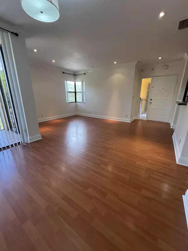 Coconut Creek, FL 33073,3857 Coral Tree CIR 307