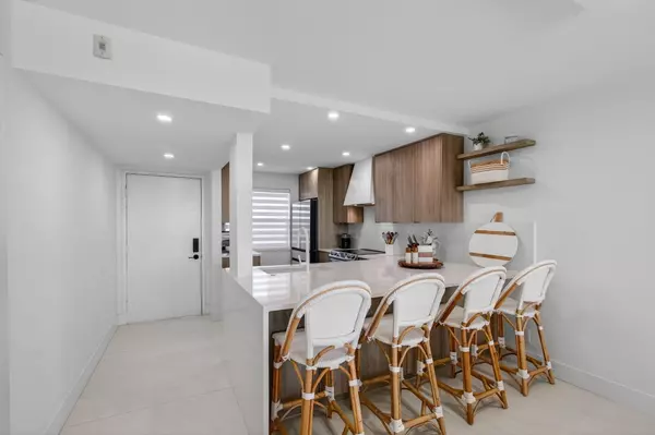 Delray Beach, FL 33444,600 Egret CIR 7501