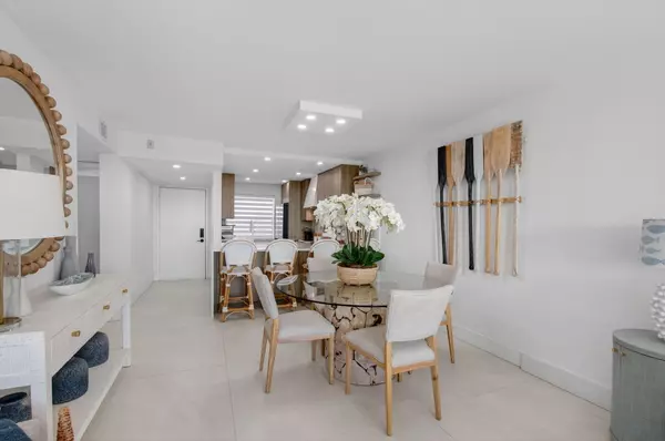 Delray Beach, FL 33444,600 Egret CIR 7501