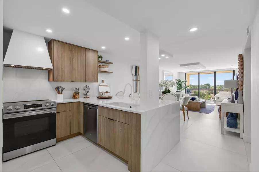 600 Egret CIR 7501, Delray Beach, FL 33444