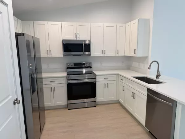 Vero Beach, FL 32962,726 SW 18th PL